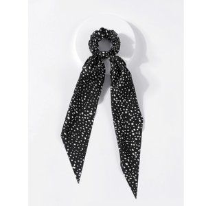 Graphic dots scrunchie scarf